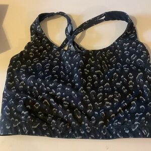 🐆 cheetah print black & gray sports bra